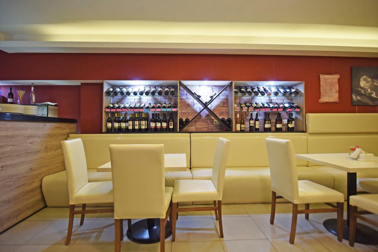 Sama Grand Hotel ティビリシ エクステリア 写真